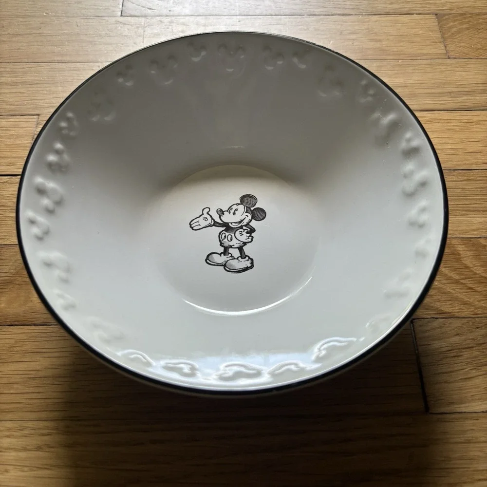 Disney Gourmet Mickey Mouse Black White Ceramic Bowl 6 1/4
